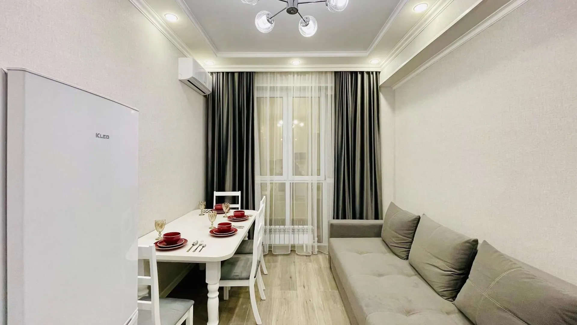 Квартира Со Всеми Удобствами Almaty Apartment