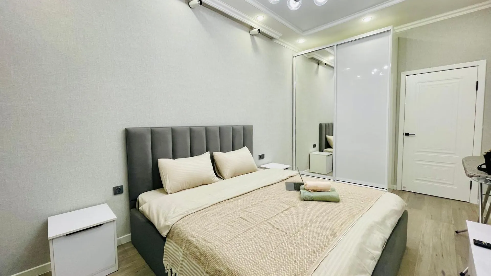 Apartment Квартира Со Всеми Удобствами Almaty